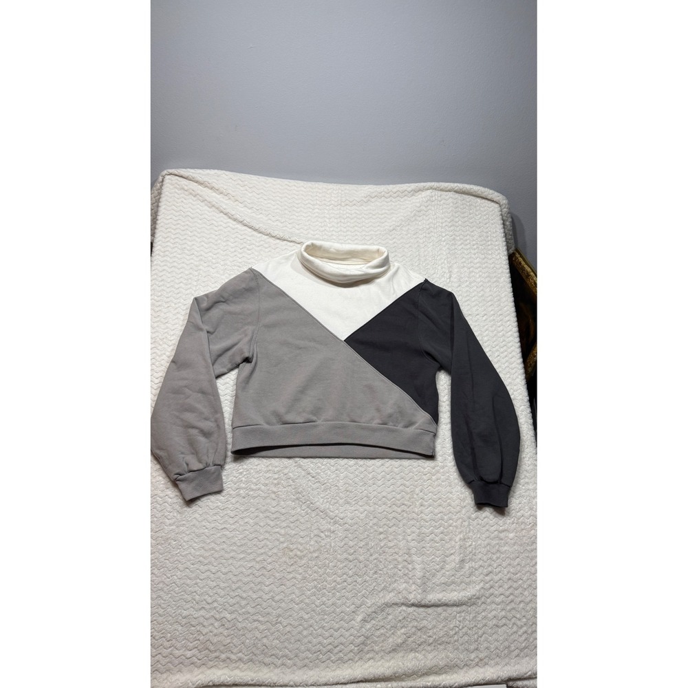 Abercrombie & Fitch Soft A&F Colorblock Turtleneck Cropped Sweatshirt XS Grey
